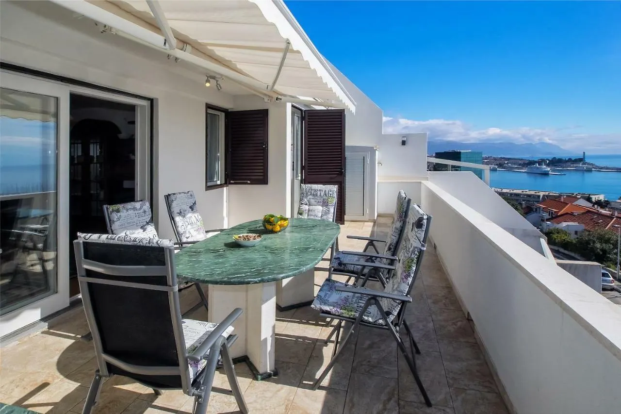 Luxury Apartment Lana Split
